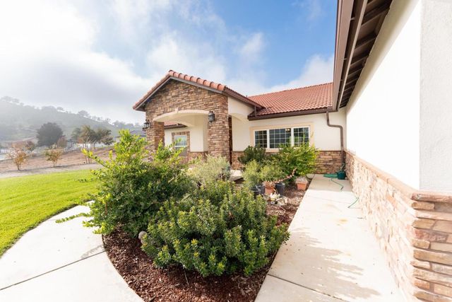 16605 Deer Creek Drive, Springville, CA 93265