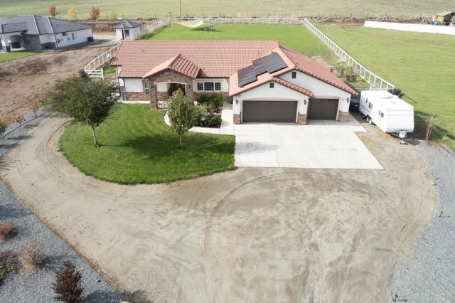 16605 Deer Creek Drive, Springville, CA 93265