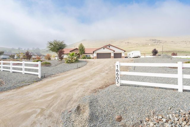 16605 Deer Creek Drive, Springville, CA 93265