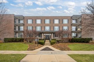 1350 N Western Avenue 310, Lake Forest, IL 60045