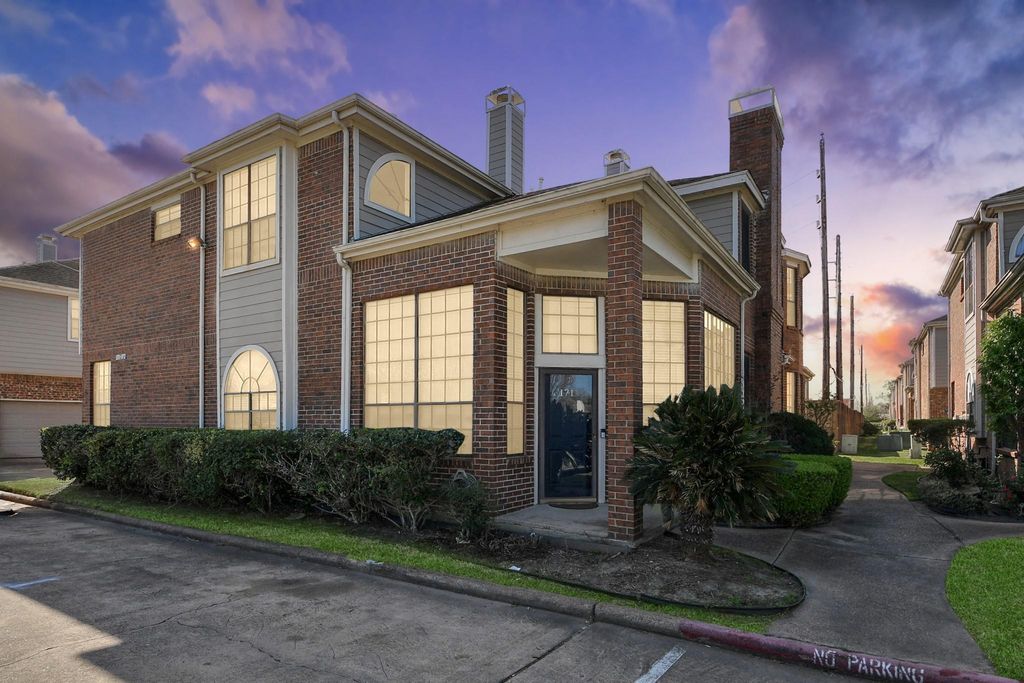 8888 Benning Drive 171, Houston, TX 77031