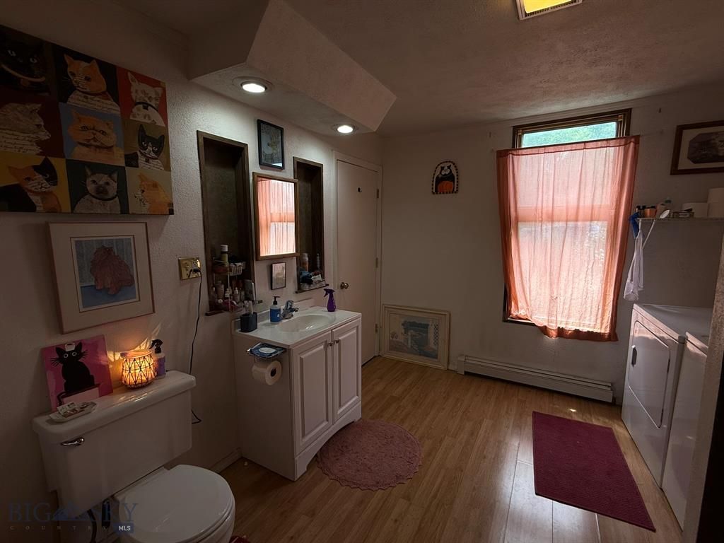 Image 10 of property listing at 605 Caledonia Street, Butte, MT 59701
