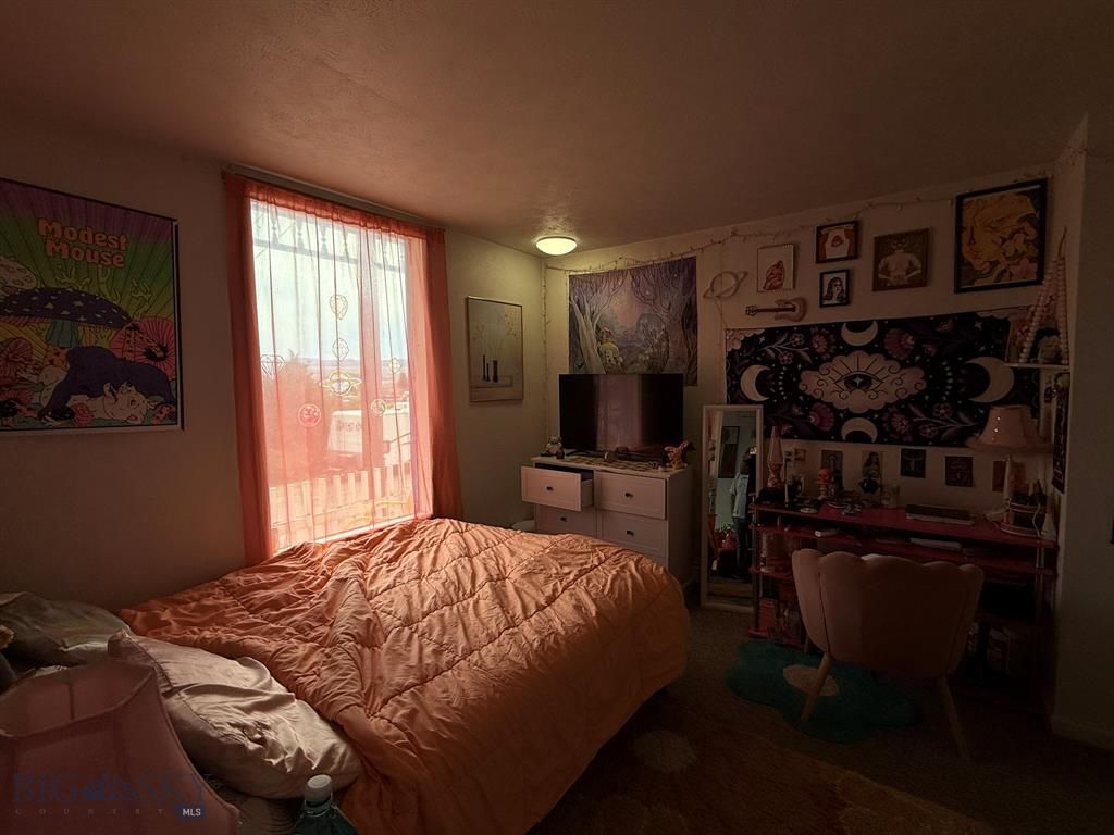 Image 9 of property listing at 605 Caledonia Street, Butte, MT 59701