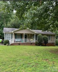 1007 Field Swallow Way, Clover, SC 29710