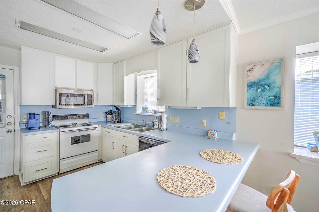 Image 10 of property listing at 154 Gulf Drive, Panama City Beach, FL 32408