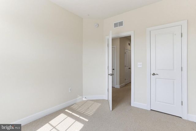 6310 BERKLEY BRIDGE PL, Haymarket, VA 20169
