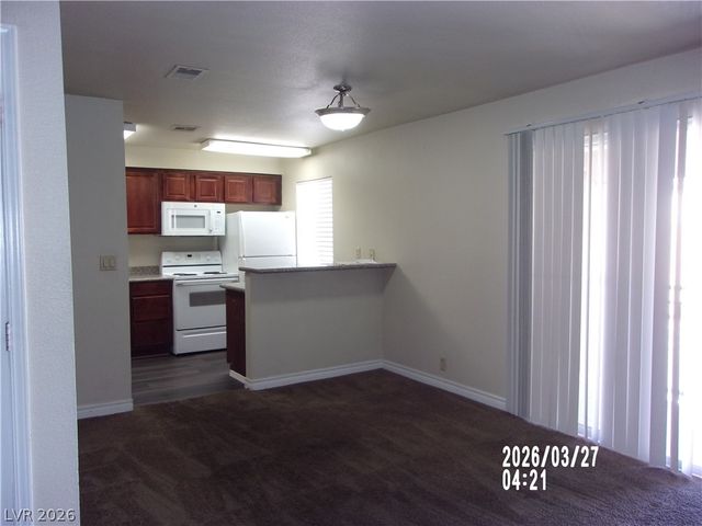 5440 River Glen Drive 382, Las Vegas, NV 89103