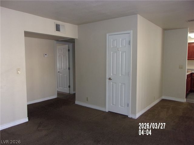 5440 River Glen Drive 382, Las Vegas, NV 89103