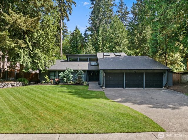 2404 Manorwood Drive SE, Puyallup, WA 98374