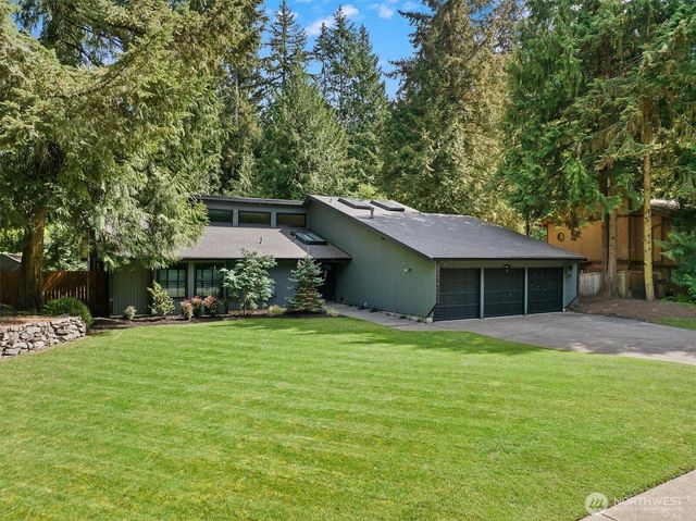 2404 Manorwood Drive SE, Puyallup, WA 98374