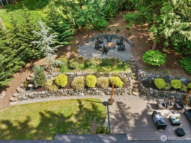 2404 Manorwood Drive SE, Puyallup, WA 98374