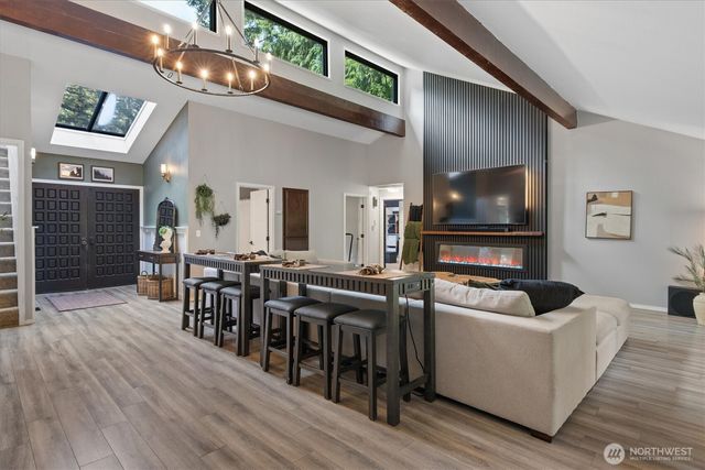 2404 Manorwood Drive SE, Puyallup, WA 98374