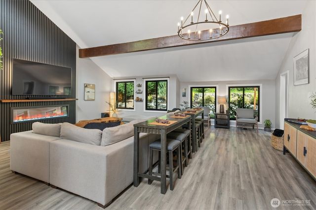2404 Manorwood Drive SE, Puyallup, WA 98374