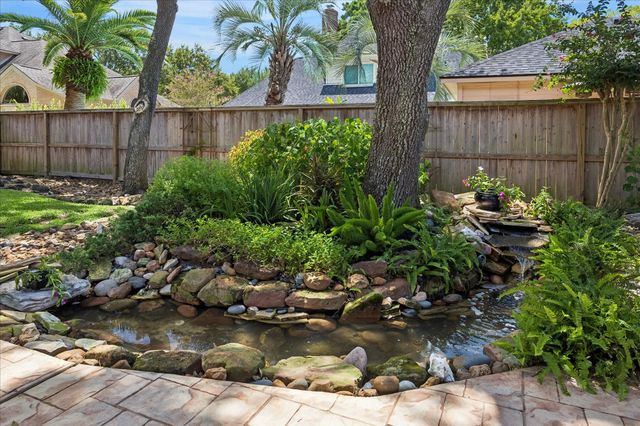 14830 Tumbling Falls Court, Houston, TX 77062
