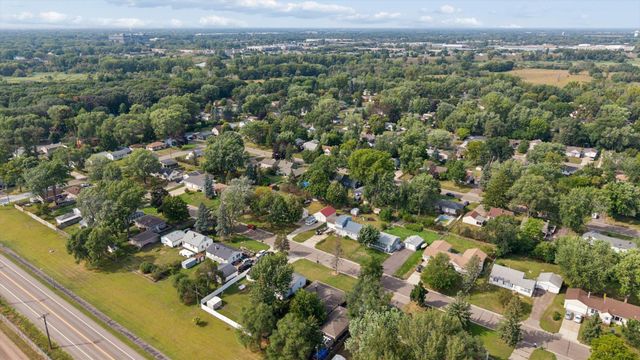 1747 Pinewood Drive, Shoreview, MN 55126