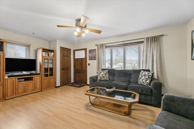 1747 Pinewood Drive, Shoreview, MN 55126