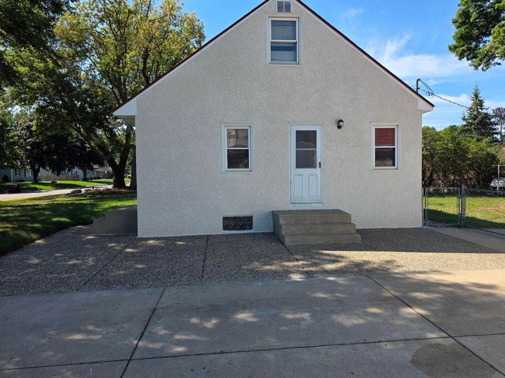 1747 Pinewood Drive, Shoreview, MN 55126 — photo 3