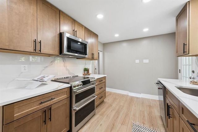 383 Lakeview DRIVE, South Strabane, PA 15301