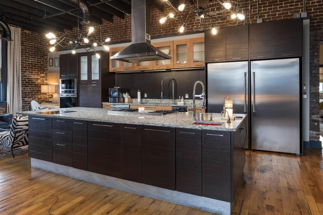 55 E Main St Apt 304, Chattanooga, TN 37408