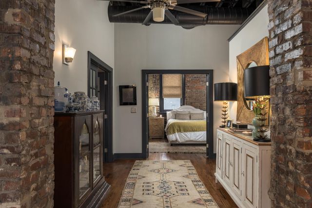 55 E Main St Apt 304, Chattanooga, TN 37408
