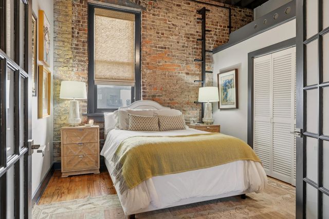 55 E Main St Apt 304, Chattanooga, TN 37408