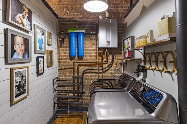 55 E Main St Apt 304, Chattanooga, TN 37408