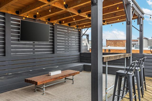 55 E Main St Apt 304, Chattanooga, TN 37408