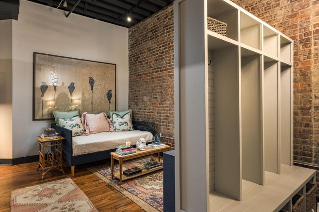55 E Main St Apt 304, Chattanooga, TN 37408