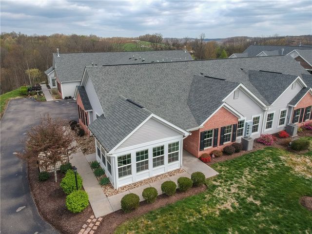 905 Spring Valley Dr, Jackson Twp, PA 16063