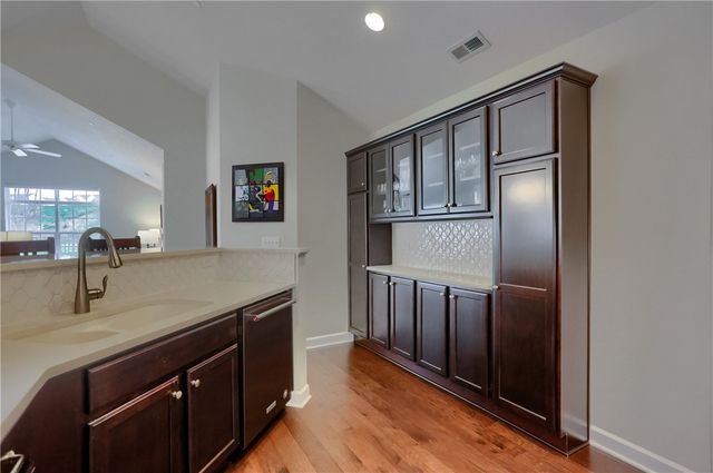 905 Spring Valley Dr, Jackson Twp, PA 16063