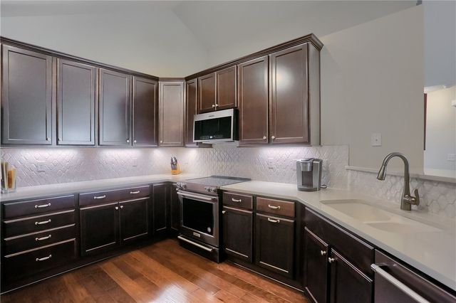 905 Spring Valley Dr, Jackson Twp, PA 16063