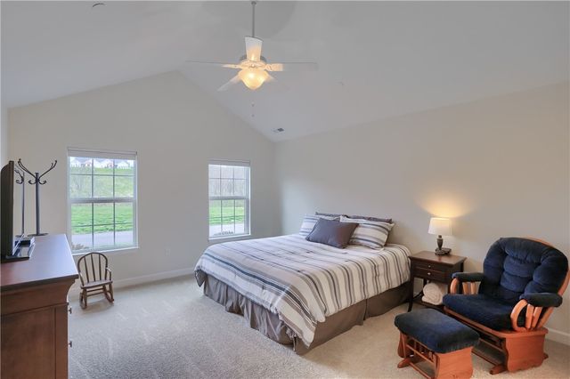905 Spring Valley Dr, Jackson Twp, PA 16063