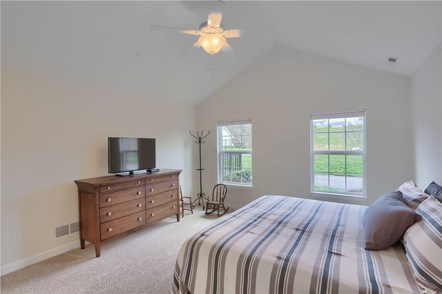 905 Spring Valley Dr, Jackson Twp, PA 16063