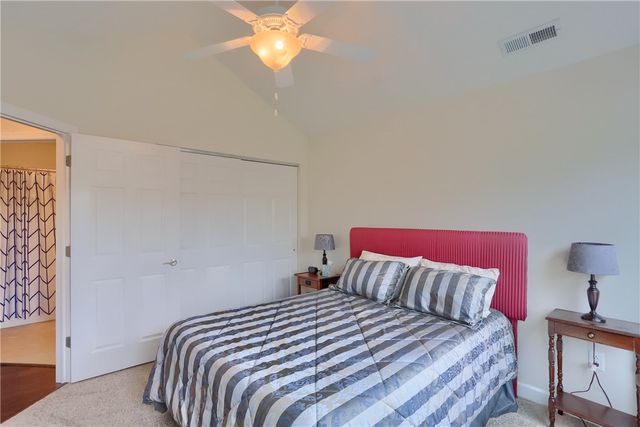905 Spring Valley Dr, Jackson Twp, PA 16063