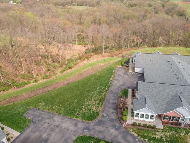 905 Spring Valley Dr, Jackson Twp, PA 16063