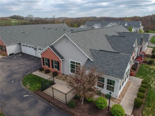 905 Spring Valley Dr, Jackson Twp, PA 16063