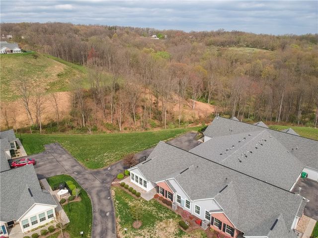 905 Spring Valley Dr, Jackson Twp, PA 16063