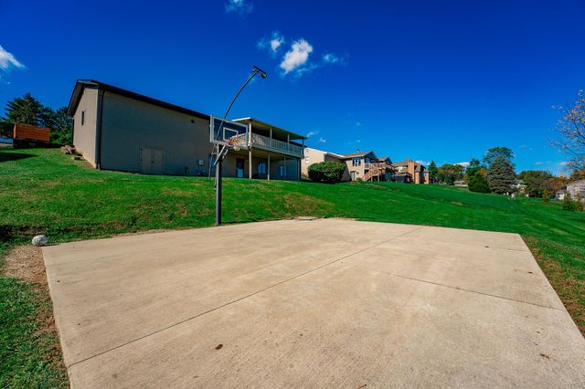 94 Applewood Drive, Chillicothe, OH 45601