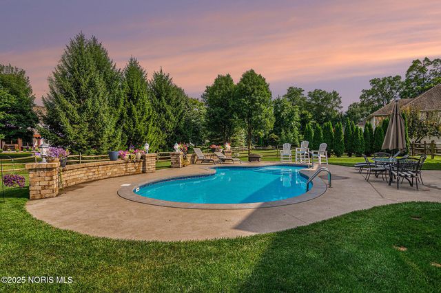 3963 Coneflower Lane, Maumee, OH 43537