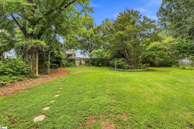 200 Connecticut Drive, Greenville, SC 29615