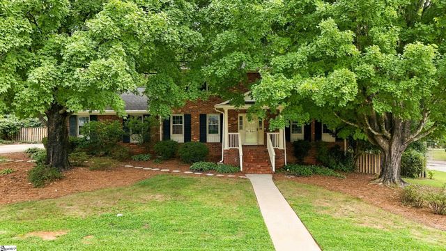 200 Connecticut Drive, Greenville, SC 29615