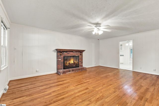200 Connecticut Drive, Greenville, SC 29615