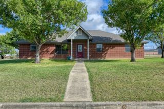 1014 Avenue I, Poteet, TX 78065