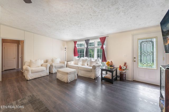 443 Mohawk Drive, Crossville, TN 38572