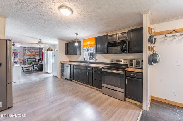 443 Mohawk Drive, Crossville, TN 38572