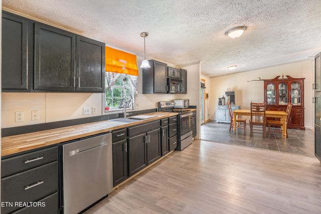 443 Mohawk Drive, Crossville, TN 38572