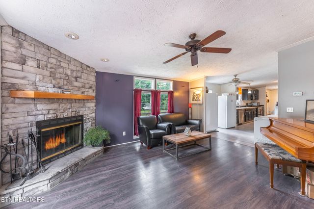 443 Mohawk Drive, Crossville, TN 38572