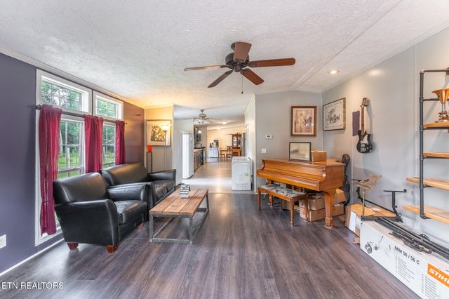 443 Mohawk Drive, Crossville, TN 38572