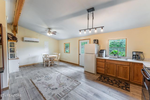 443 Mohawk Drive, Crossville, TN 38572