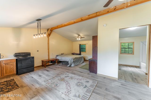 443 Mohawk Drive, Crossville, TN 38572